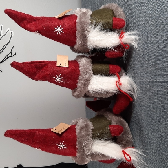 Set Girl Pig-Tail Gnomes Christmas Holiday Felt Wool Embroidered Hat Sitter Gift - Picture 4 of 5